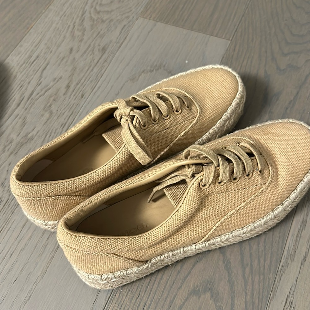 Vince lace up espadrilles size 6